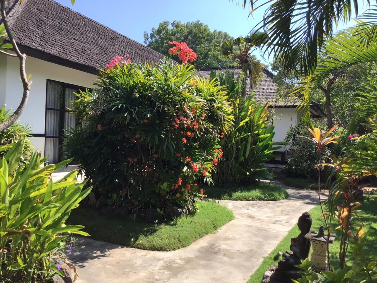 Taman Dewi Sri Villa Et Bungalow بيموتيران المظهر الخارجي الصورة