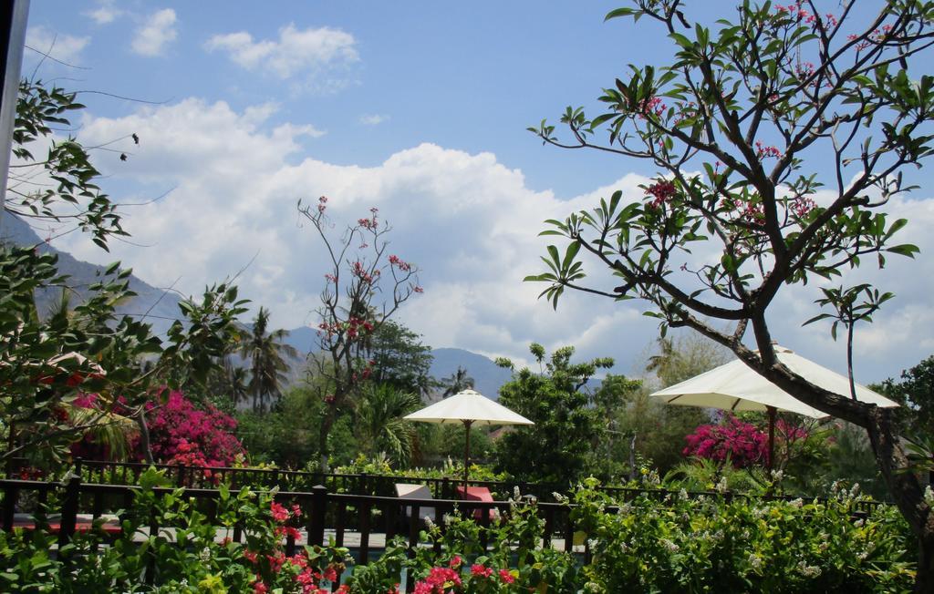 Taman Dewi Sri Villa Et Bungalow بيموتيران المظهر الخارجي الصورة