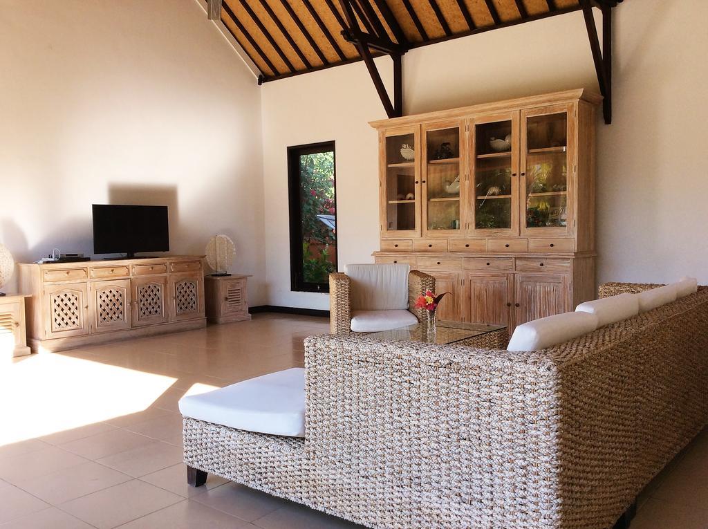 Taman Dewi Sri Villa Et Bungalow بيموتيران المظهر الخارجي الصورة