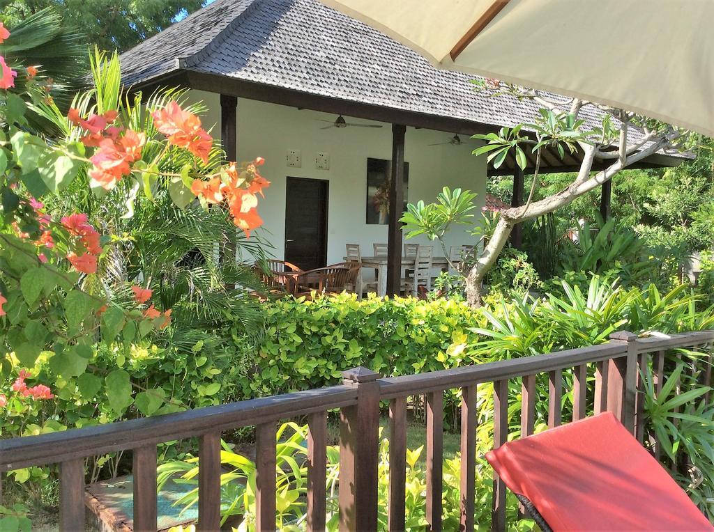Taman Dewi Sri Villa Et Bungalow بيموتيران المظهر الخارجي الصورة