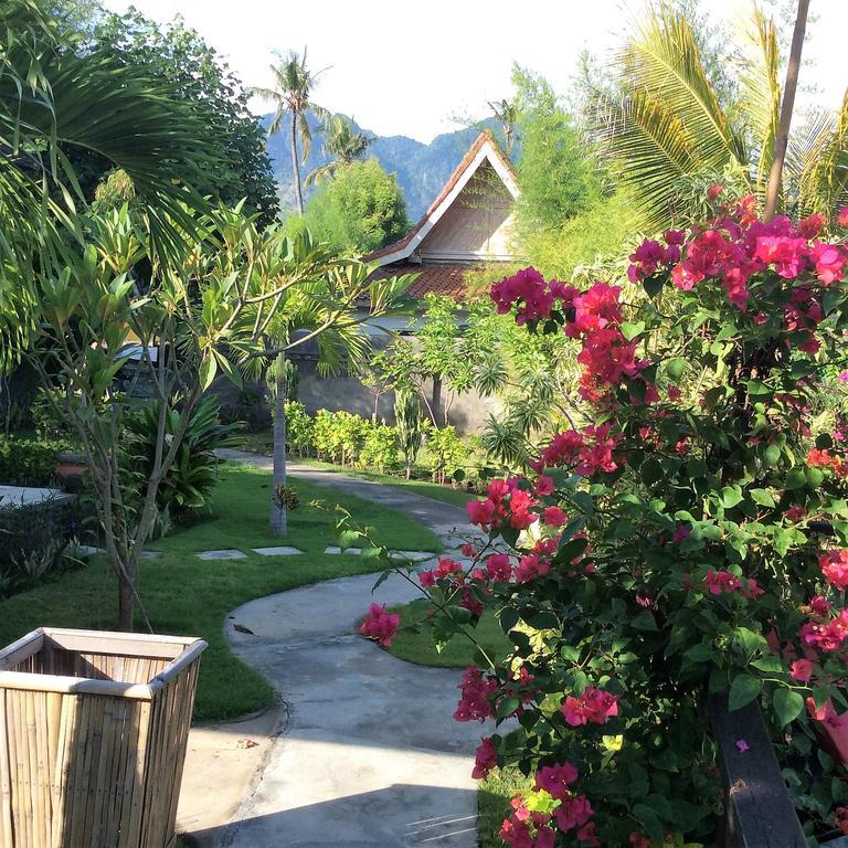 Taman Dewi Sri Villa Et Bungalow بيموتيران المظهر الخارجي الصورة