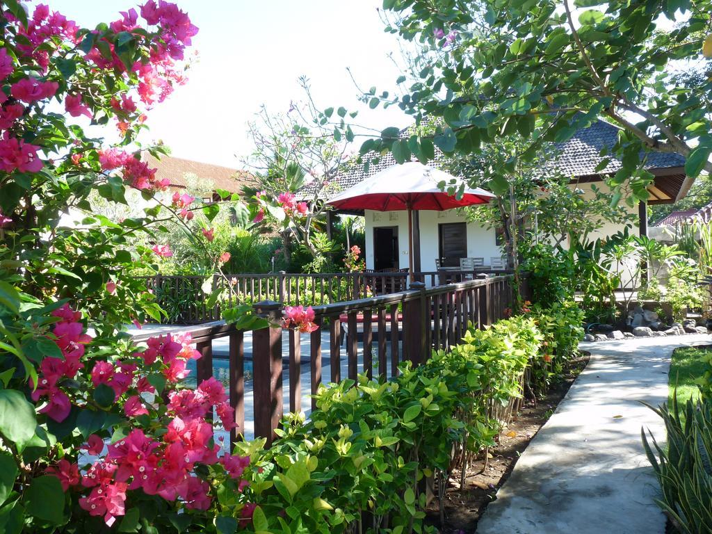 Taman Dewi Sri Villa Et Bungalow بيموتيران المظهر الخارجي الصورة